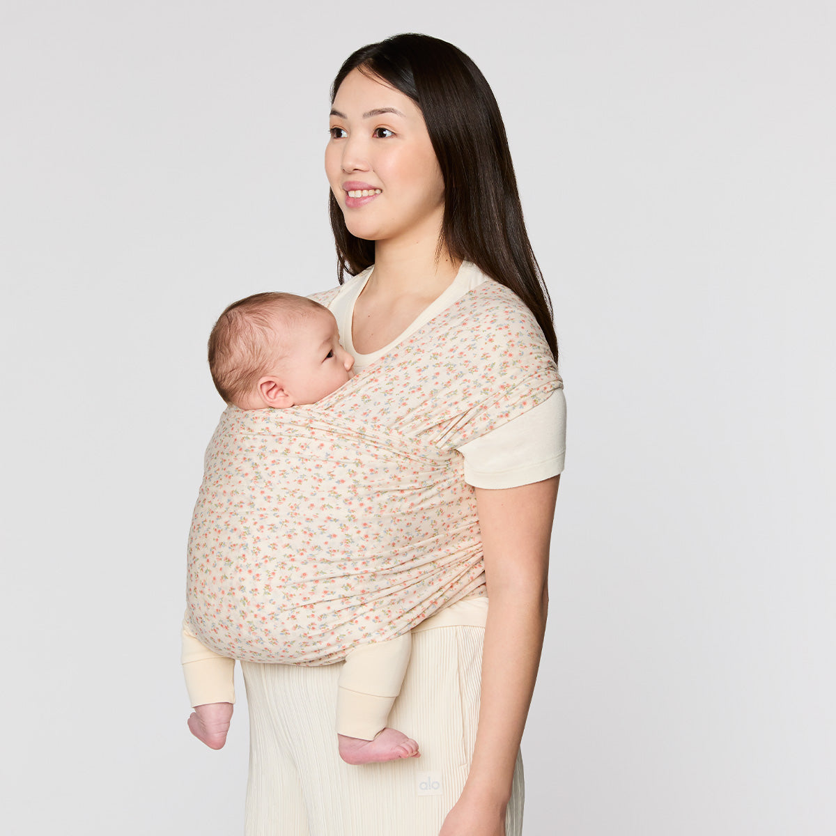 Ergobaby Aura Bärsjal Trikå, Dainty Blooms