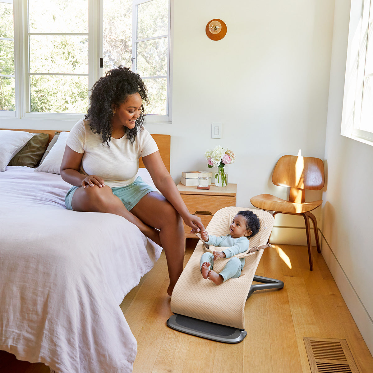 Ergobaby Evolve 3-i-1 Babysitter, Cream Mesh