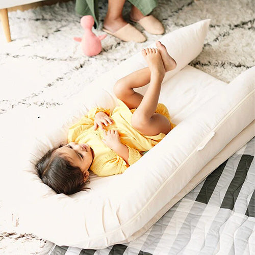 DockATot Grand Babynest, Sand Chambray