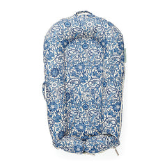 DockATot Deluxe+ Babynest, Pink & Rose (William Morris)