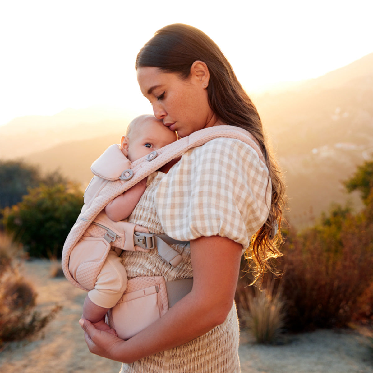 Ergobaby Omni Breeze Pink Quartz | Lätt och andas |handla nu