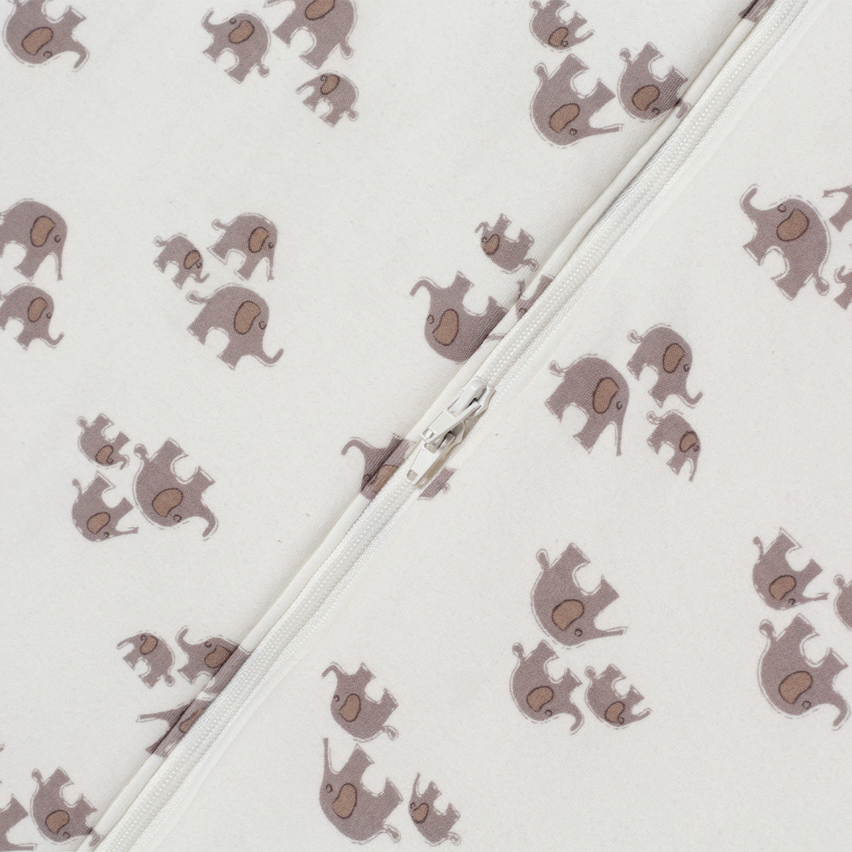 Ergobaby Sovepose på farten Elefanter, 6-18m, Medium (TOG 1.0)