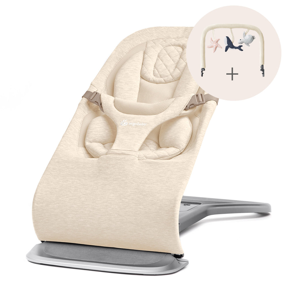 Ergobaby Evolve 3-i-1 babysitter Cream med lekbåge, Cream (spara 599 kr)