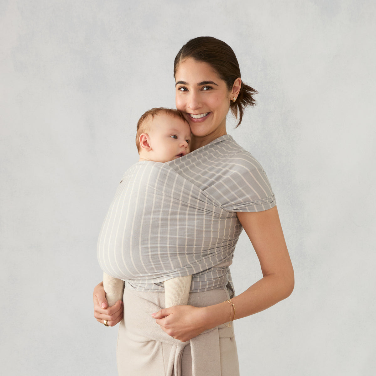 Ergobaby Aura Bärsjal Trikå, Grå Rand