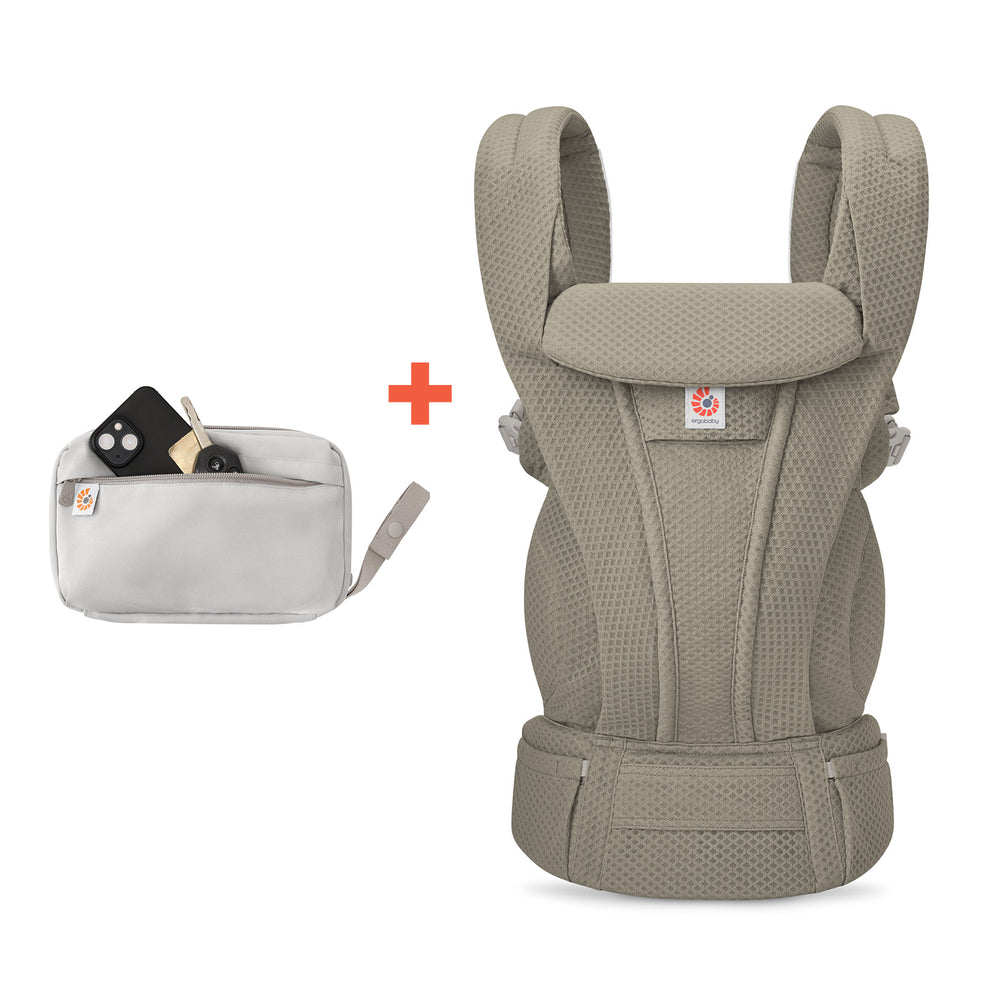 Ergobaby Omni Deluxe Mesh Olive + Gratis Bærbar Pusleunderlag (spara 499 kr)