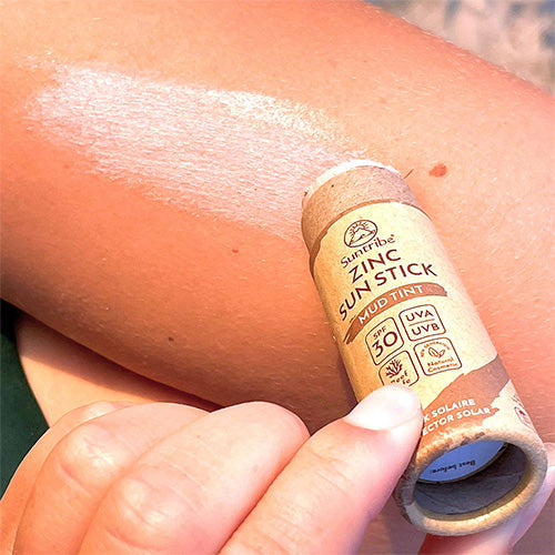 Suntribe Sinkstift med Naturlige Mineraler SPF 50 (30 g), Hudfarge