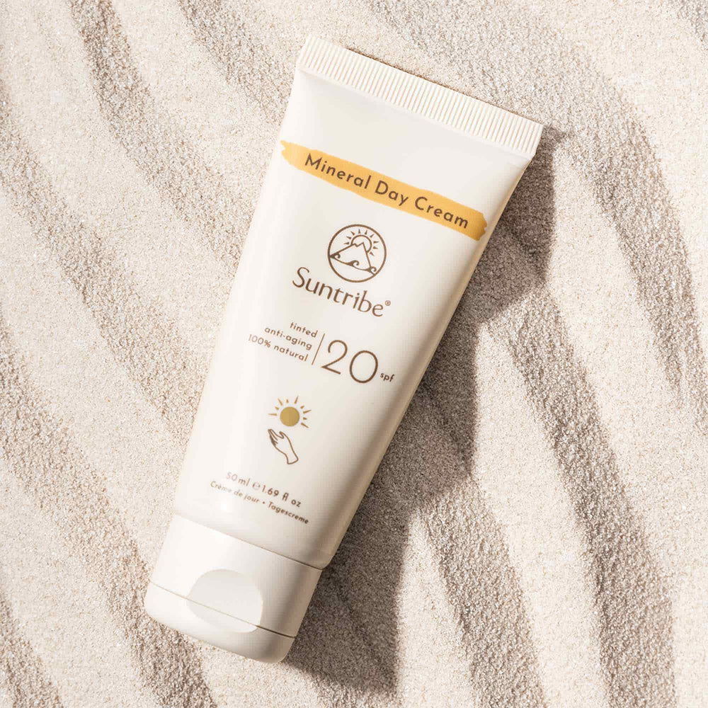 Suntribe Økologisk Mineralbaseret Dagcreme SPF 20 Tonet (50 ml)